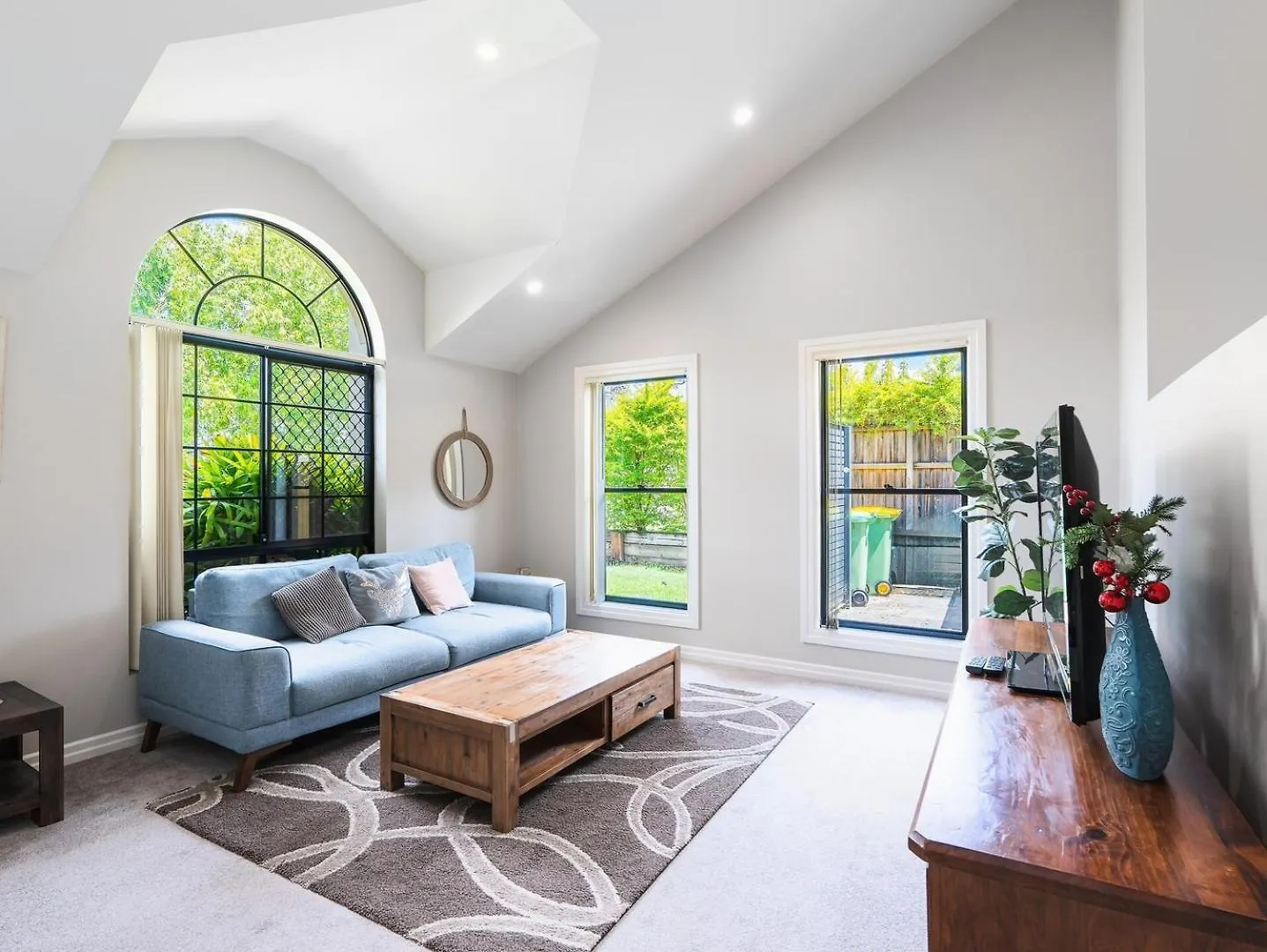 Holiday home 4-Bedroom House @ Brookwater Bellbird Park Australia