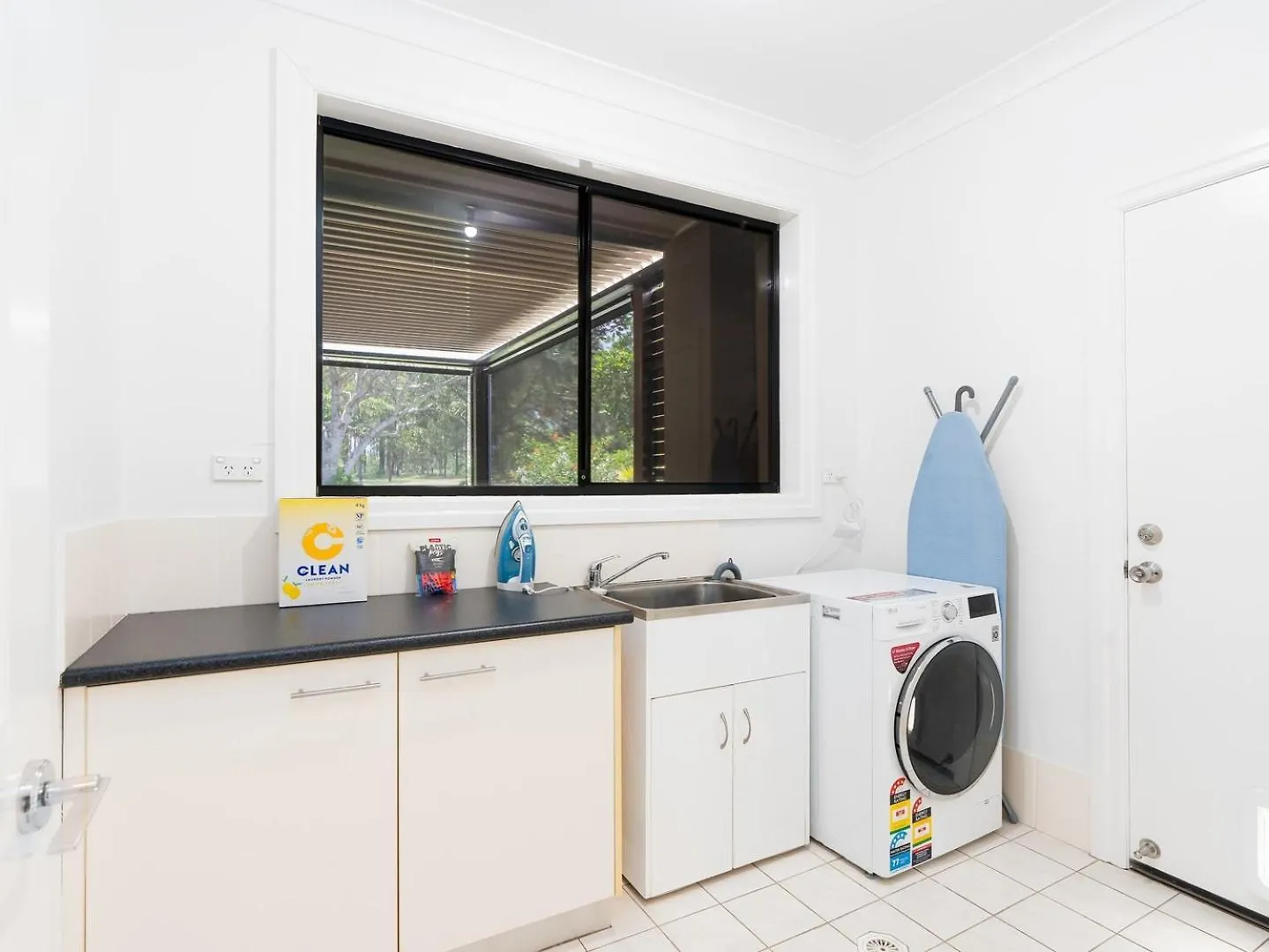 4-Bedroom House @ Brookwater Bellbird Park